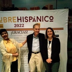 ARRUF member Clarence Miller at an Octubre Hispanico event with event organizers. 